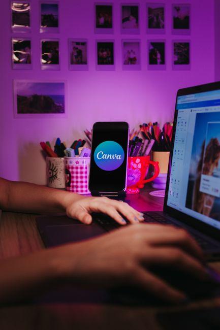 Choosing the Right Platform to Maximize Your Digital Product Reach